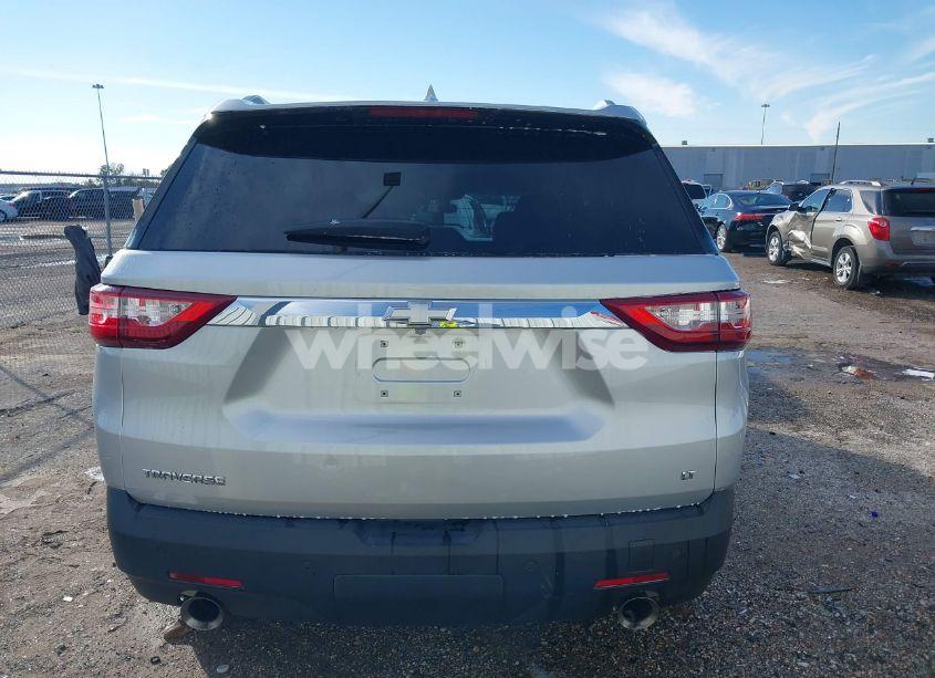 Photo 16 of 2018 Chevrolet Traverse 1LT (VIN 1GNERGKW5JJ206410)