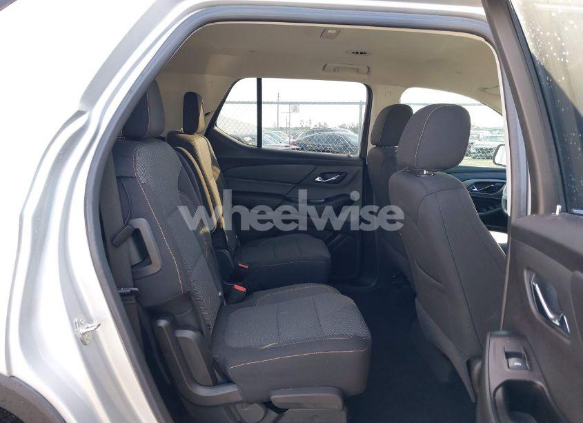 Photo 8 of 2018 Chevrolet Traverse 1LT (VIN 1GNERGKW5JJ206410)