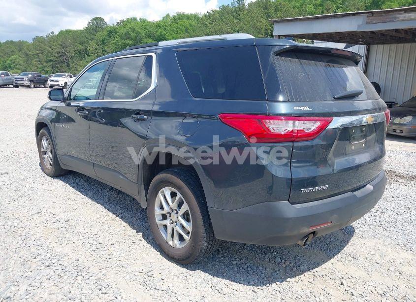 Photo 3 of 2018 Chevrolet Traverse 1LT (VIN 1GNERGKW5JJ231811)
