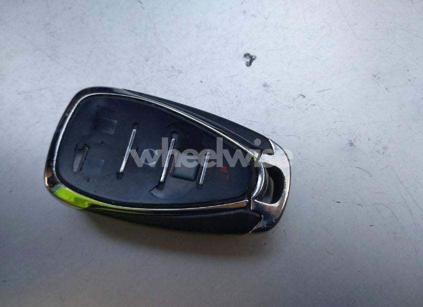 Photo 11 of 2018 Chevrolet Traverse 1LT (VIN 1GNERGKW5JJ257731)