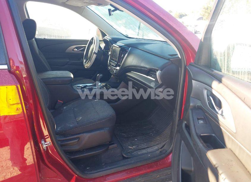 Photo 5 of 2018 Chevrolet Traverse 1LT (VIN 1GNERGKW5JJ259544)