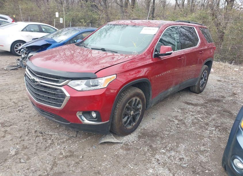 Photo 2 of 2019 Chevrolet Traverse 1LT (VIN 1GNERGKW5KJ304094)