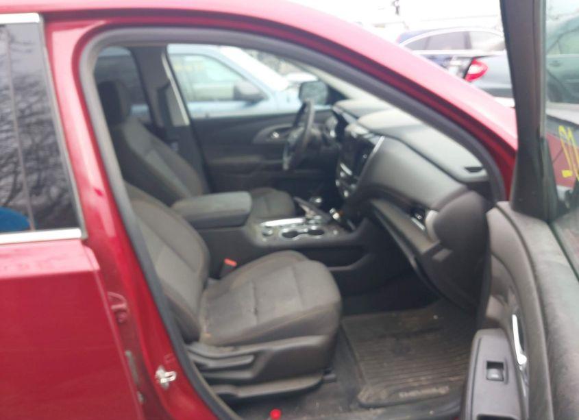 Photo 5 of 2019 Chevrolet Traverse 1LT (VIN 1GNERGKW5KJ304094)