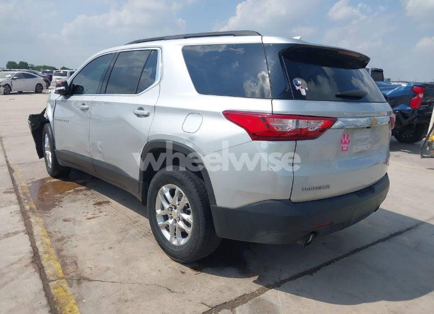 Photo 3 of 2020 Chevrolet Traverse FWD LT CLOTH (VIN 1GNERGKW5LJ242035)