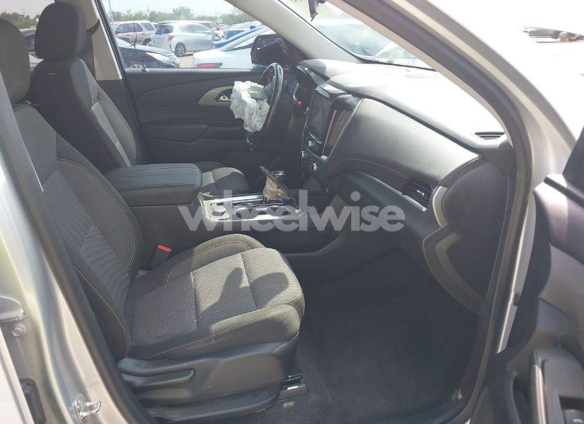 Photo 5 of 2020 Chevrolet Traverse FWD LT CLOTH (VIN 1GNERGKW5LJ242035)