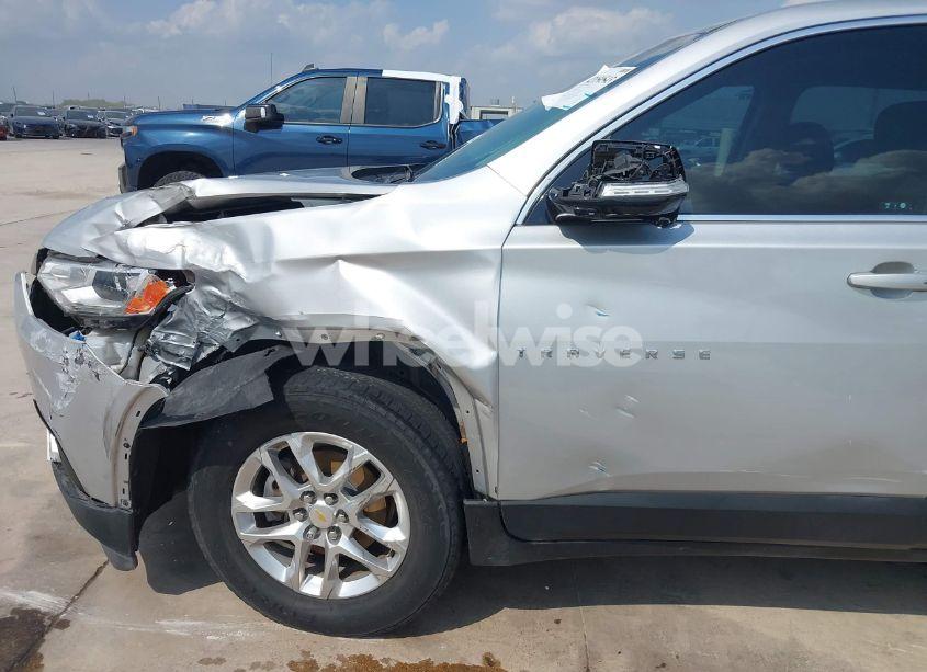 Photo 6 of 2020 Chevrolet Traverse FWD LT CLOTH (VIN 1GNERGKW5LJ242035)