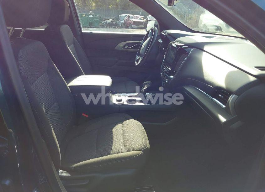 Photo 5 of 2022 Chevrolet Traverse FWD LT CLOTH (VIN 1GNERGKW5NJ163323)