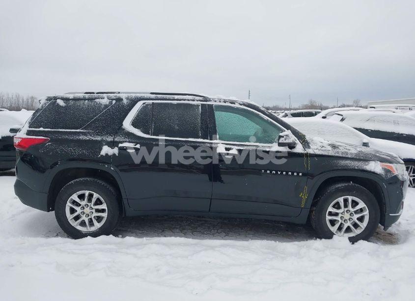 Photo 13 of 2018 Chevrolet Traverse 1LT (VIN 1GNERGKW6JJ104503)