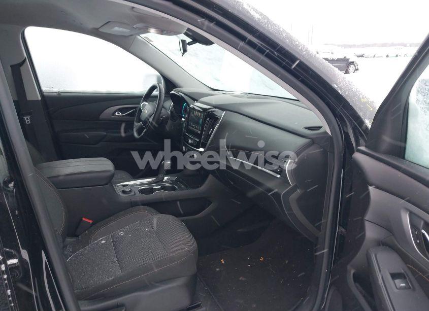 Photo 5 of 2018 Chevrolet Traverse 1LT (VIN 1GNERGKW6JJ104503)