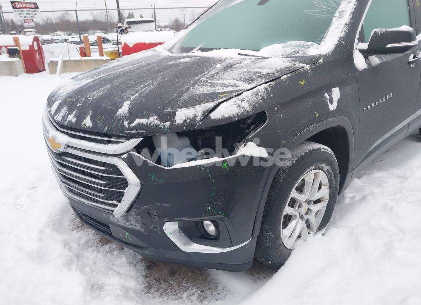 Photo 6 of 2018 Chevrolet Traverse 1LT (VIN 1GNERGKW6JJ104503)