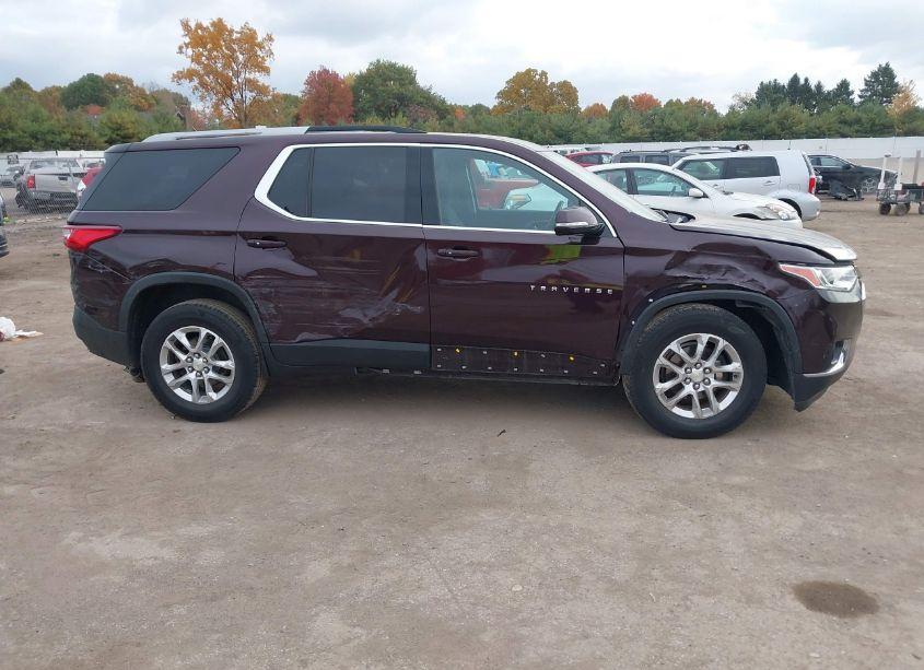 Photo 13 of 2018 Chevrolet Traverse 1LT (VIN 1GNERGKW6JJ107918)