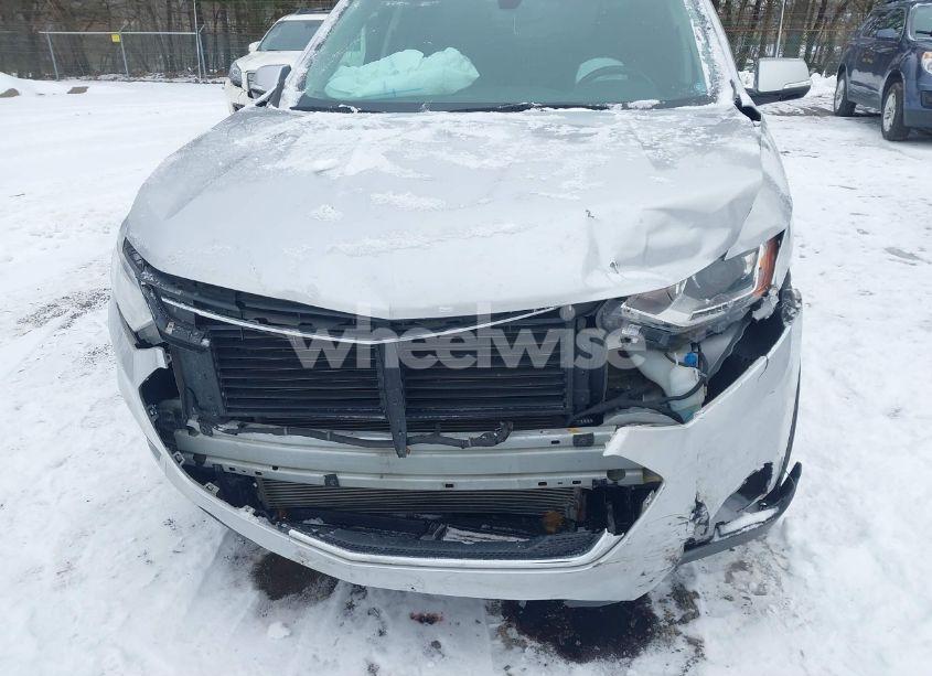 Photo 6 of 2018 Chevrolet Traverse 1LT (VIN 1GNERGKW6JJ164474)