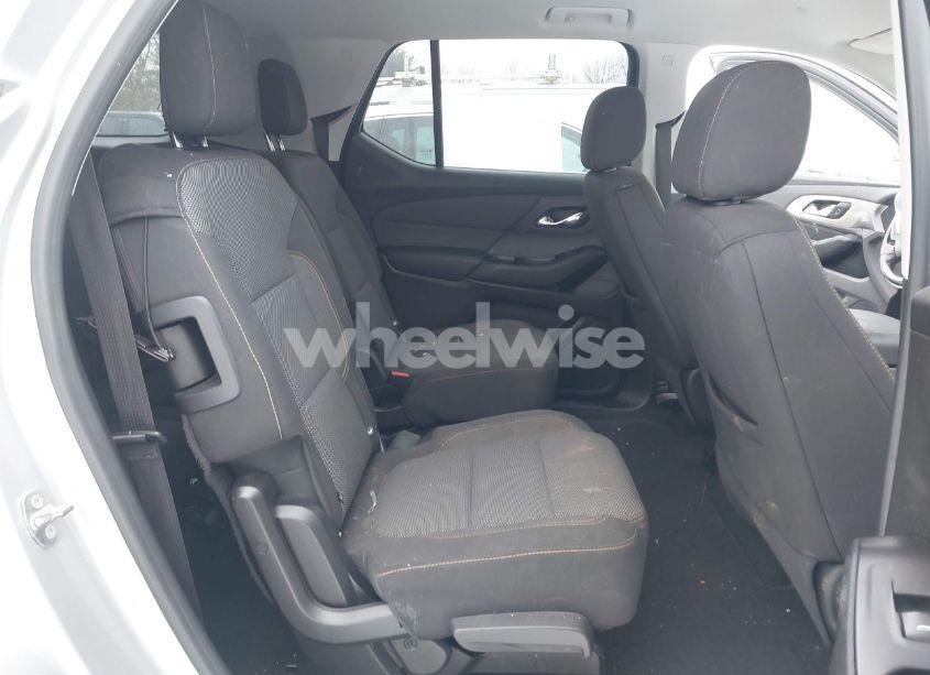 Photo 8 of 2018 Chevrolet Traverse 1LT (VIN 1GNERGKW6JJ164474)