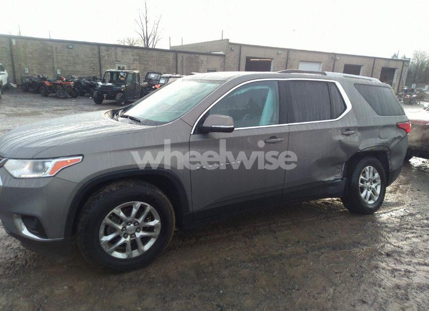 Photo 14 of 2018 Chevrolet Traverse 1LT (VIN 1GNERGKW6JJ245488)