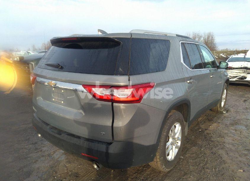 Photo 4 of 2018 Chevrolet Traverse 1LT (VIN 1GNERGKW6JJ245488)