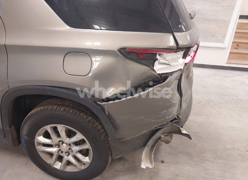 Photo 12 of 2018 Chevrolet Traverse 1LT (VIN 1GNERGKW6JJ270276)