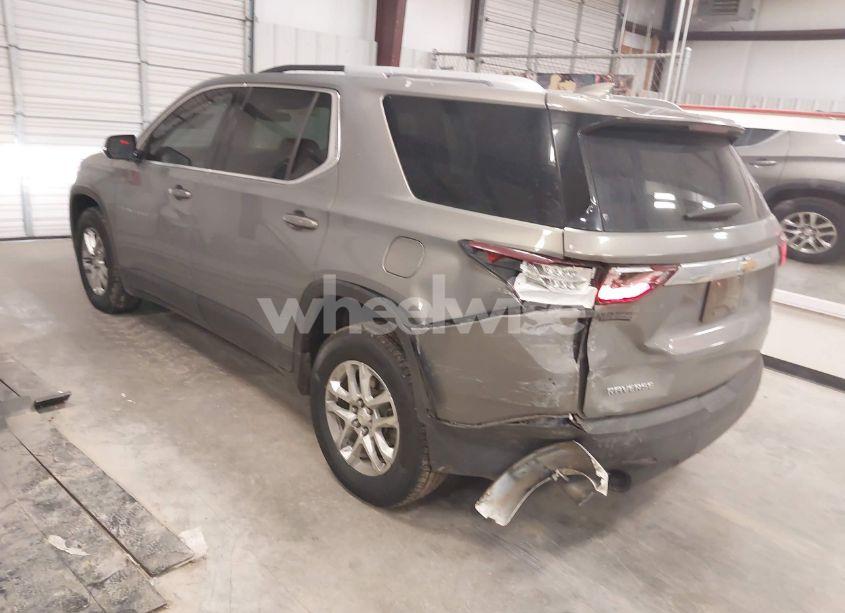 Photo 3 of 2018 Chevrolet Traverse 1LT (VIN 1GNERGKW6JJ270276)