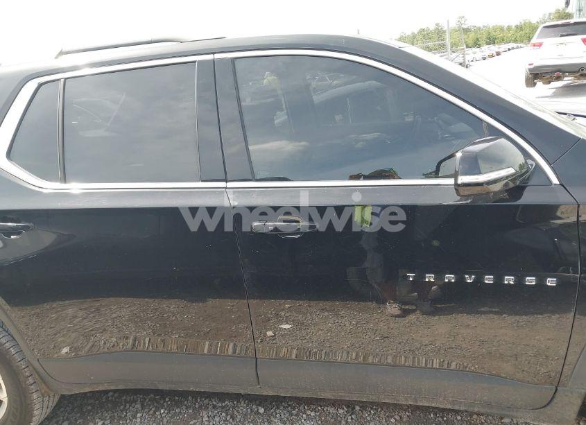 Photo 13 of 2018 Chevrolet Traverse 1LT (VIN 1GNERGKW6JJ281682)