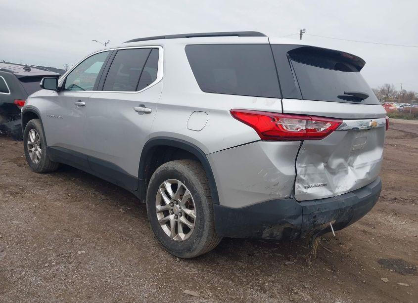 Photo 3 of 2019 Chevrolet Traverse 1LT (VIN 1GNERGKW6KJ181972)