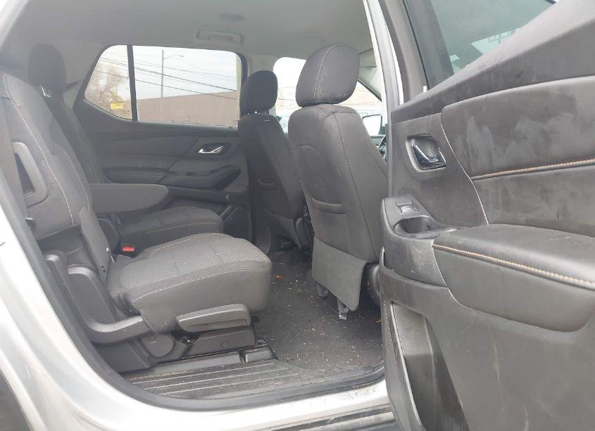 Photo 8 of 2019 Chevrolet Traverse 1LT (VIN 1GNERGKW6KJ181972)