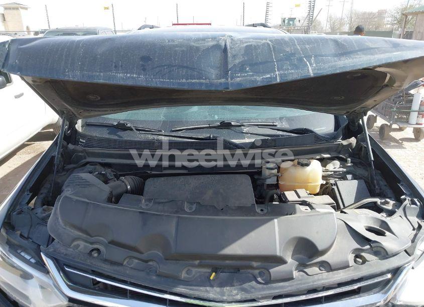 Photo 10 of 2019 Chevrolet Traverse 1LT (VIN 1GNERGKW6KJ187738)