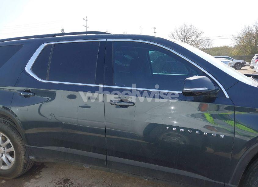 Photo 13 of 2019 Chevrolet Traverse 1LT (VIN 1GNERGKW6KJ187738)