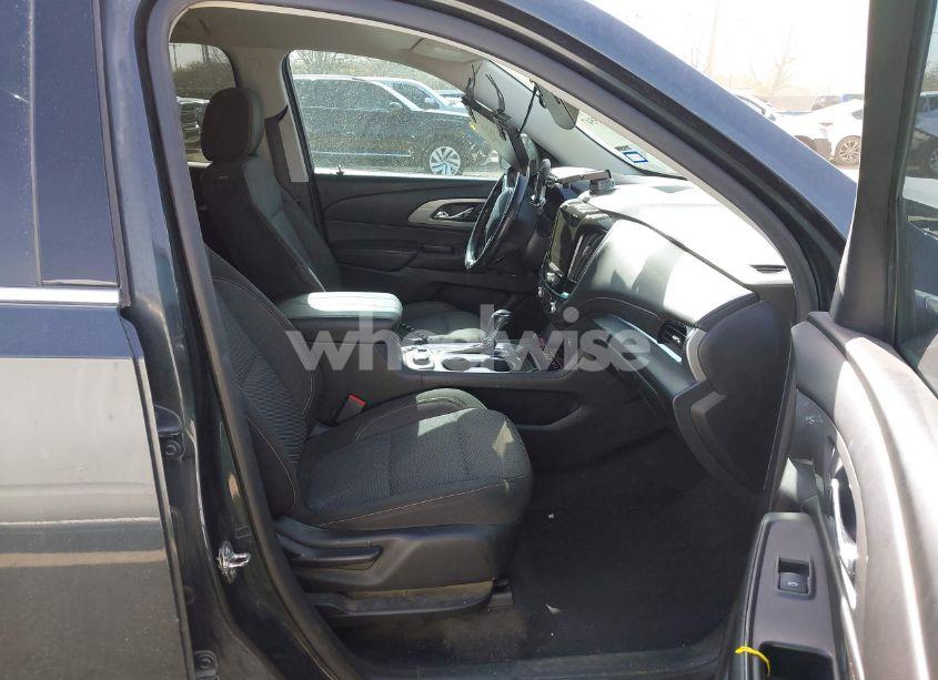 Photo 5 of 2019 Chevrolet Traverse 1LT (VIN 1GNERGKW6KJ187738)