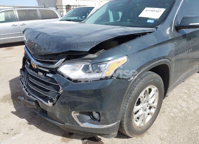 Photo 6 of 2019 Chevrolet Traverse 1LT (VIN 1GNERGKW6KJ187738)
