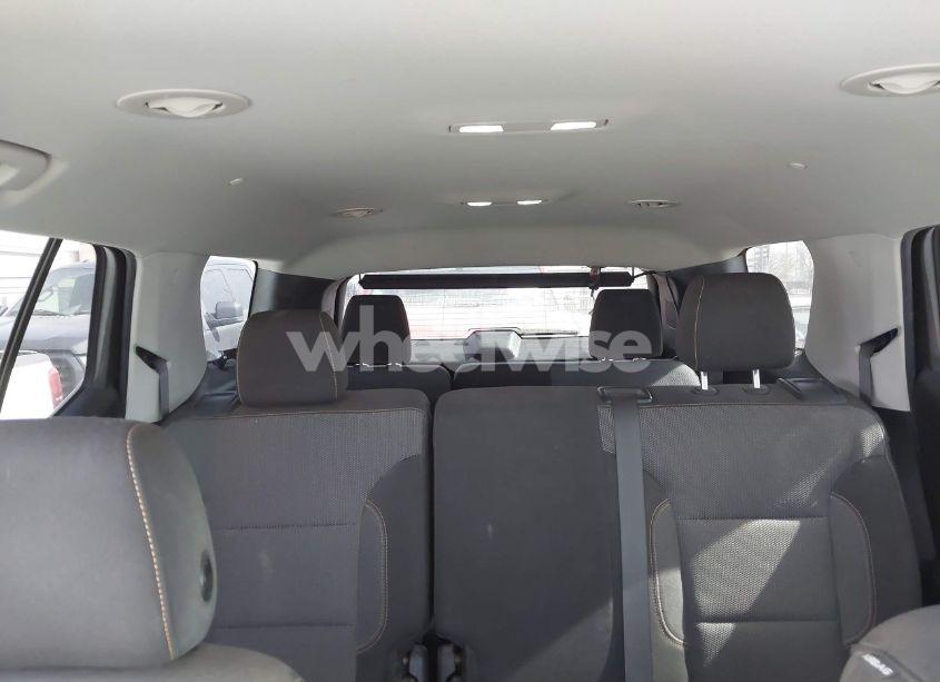 Photo 8 of 2019 Chevrolet Traverse 1LT (VIN 1GNERGKW6KJ187738)