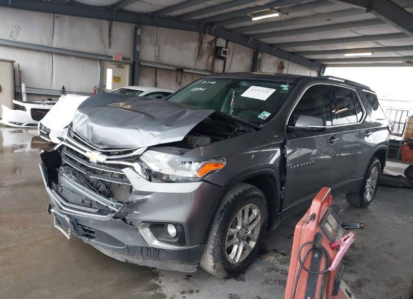 Photo 2 of 2019 Chevrolet Traverse 1LT (VIN 1GNERGKW6KJ188906)