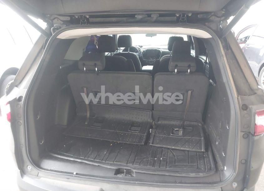 Photo 12 of 2019 Chevrolet Traverse 1LT (VIN 1GNERGKW6KJ246643)