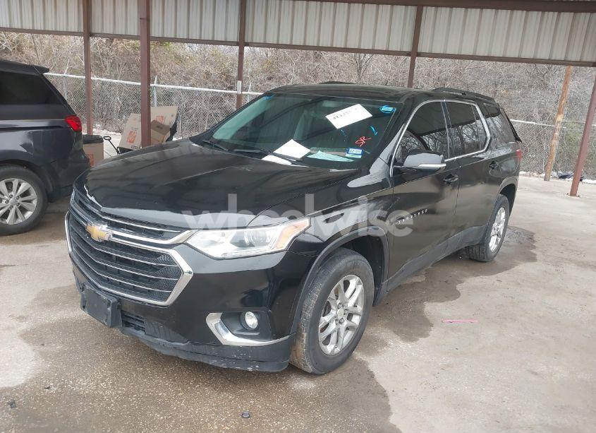 Photo 2 of 2019 Chevrolet Traverse 1LT (VIN 1GNERGKW6KJ246643)