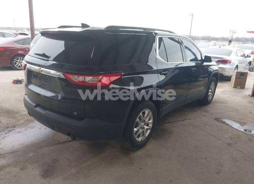 Photo 4 of 2019 Chevrolet Traverse 1LT (VIN 1GNERGKW6KJ246643)