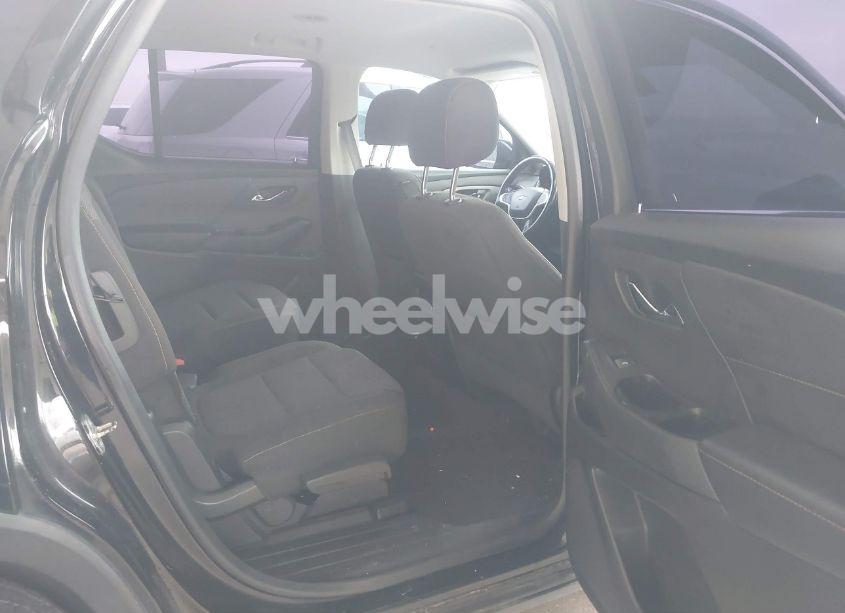 Photo 8 of 2019 Chevrolet Traverse 1LT (VIN 1GNERGKW6KJ246643)