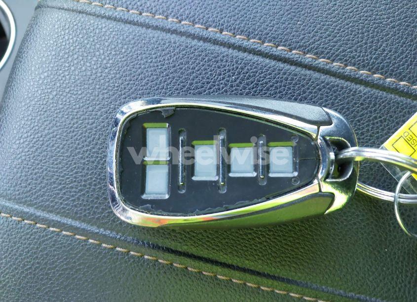 Photo 11 of 2019 Chevrolet Traverse 1LT (VIN 1GNERGKW6KJ305612)