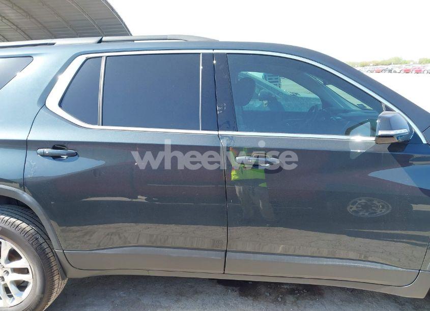 Photo 13 of 2019 Chevrolet Traverse 1LT (VIN 1GNERGKW6KJ305612)