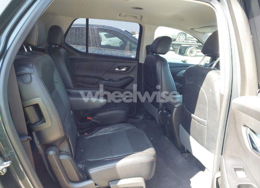 Photo 8 of 2019 Chevrolet Traverse 1LT (VIN 1GNERGKW6KJ305612)