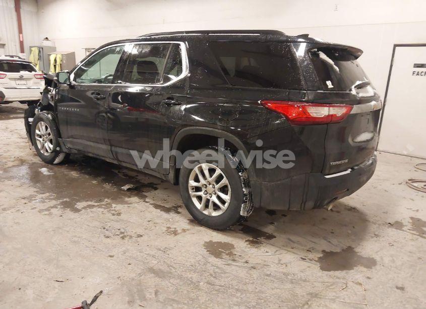 Photo 3 of 2019 Chevrolet Traverse 1LT (VIN 1GNERGKW6KJ321776)