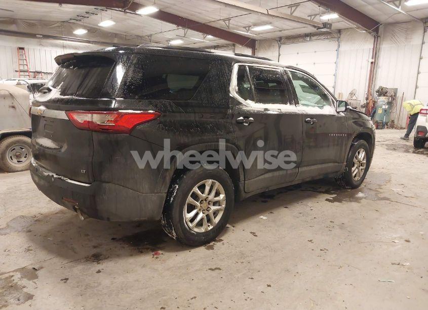 Photo 4 of 2019 Chevrolet Traverse 1LT (VIN 1GNERGKW6KJ321776)