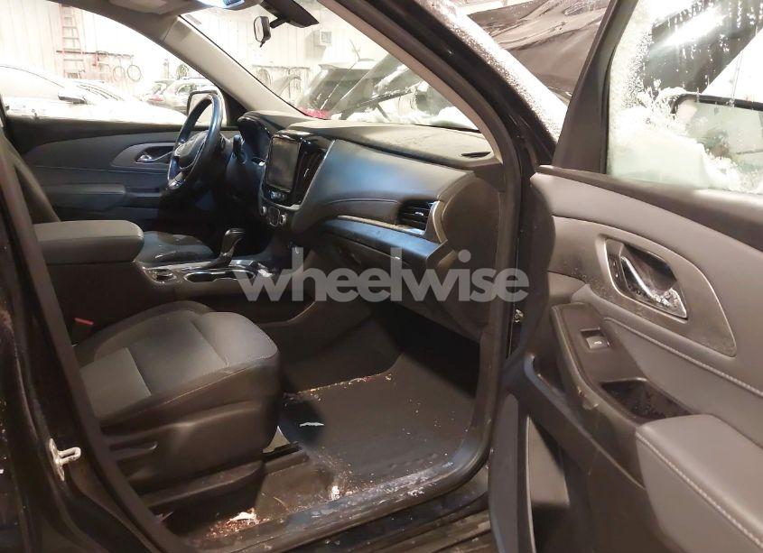 Photo 5 of 2019 Chevrolet Traverse 1LT (VIN 1GNERGKW6KJ321776)