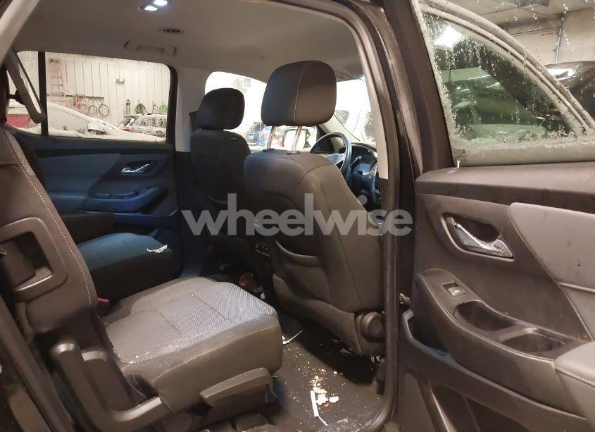 Photo 8 of 2019 Chevrolet Traverse 1LT (VIN 1GNERGKW6KJ321776)