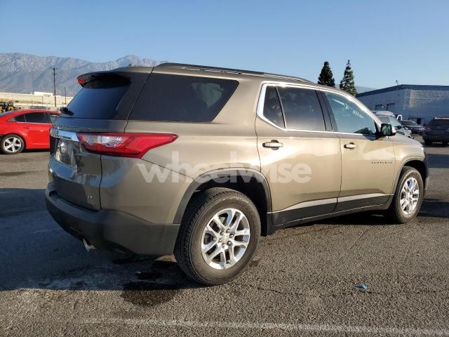 Photo 4 of 2020 CHEVROLET TRAVERSE LT (VIN 1GNERGKW6LJ127668)