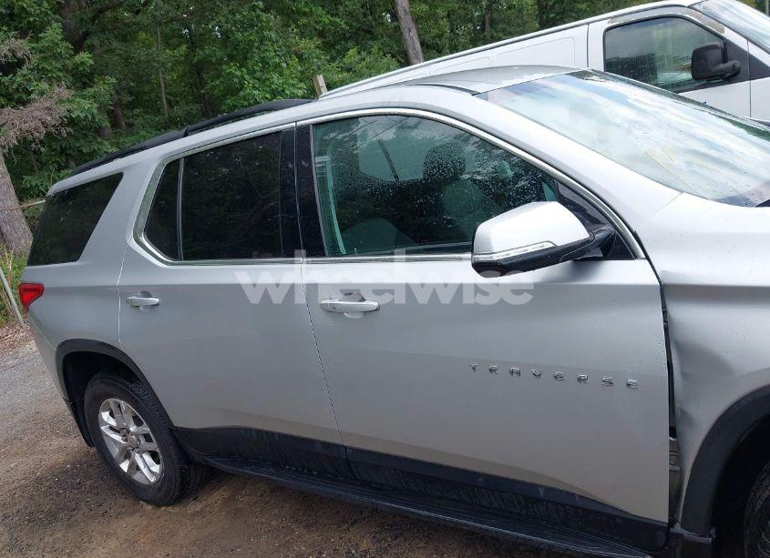 Photo 13 of 2020 Chevrolet Traverse FWD LT CLOTH (VIN 1GNERGKW6LJ127816)