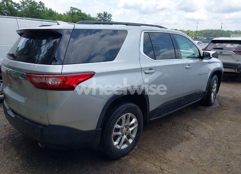 Photo 4 of 2020 Chevrolet Traverse FWD LT CLOTH (VIN 1GNERGKW6LJ127816)
