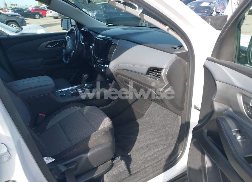 Photo 5 of 2020 Chevrolet Traverse FWD LT CLOTH (VIN 1GNERGKW6LJ322038)