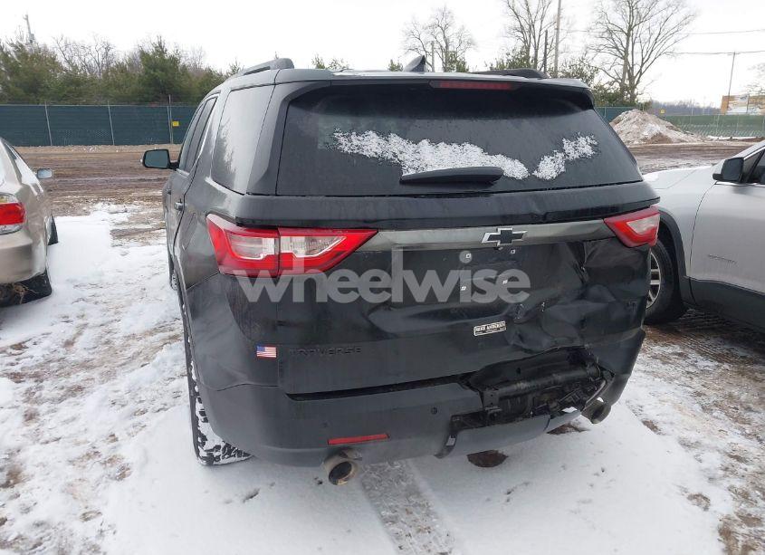 Photo 3 of 2020 Chevrolet Traverse FWD LT CLOTH (VIN 1GNERGKW6LJ327546)