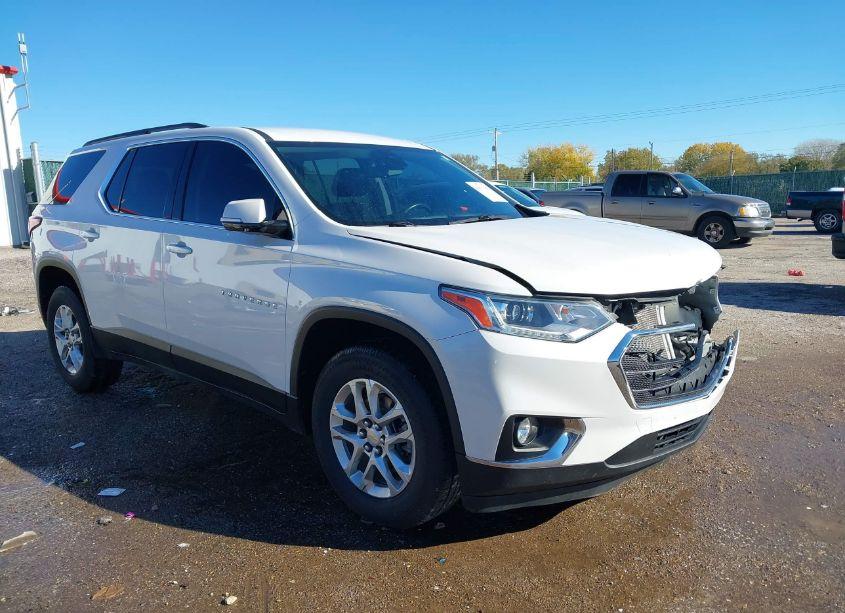 2021 Chevrolet Traverse FWD LT CLOTH (VIN 1GNERGKW6MJ100262) main photo