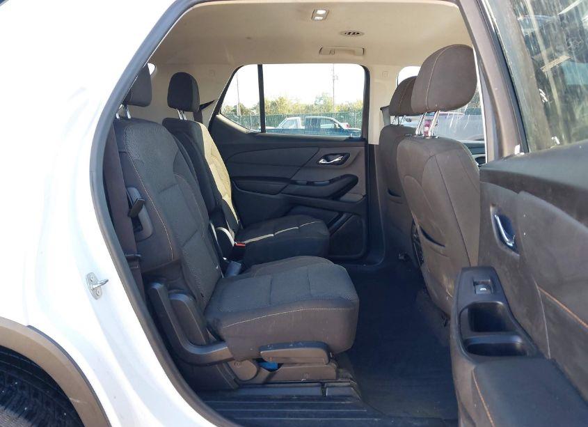 Photo 8 of 2021 Chevrolet Traverse FWD LT CLOTH (VIN 1GNERGKW6MJ100262)