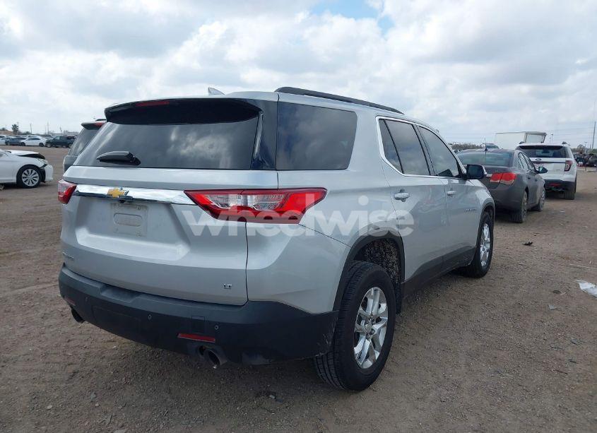Photo 4 of 2021 Chevrolet Traverse FWD LT CLOTH (VIN 1GNERGKW6MJ206811)