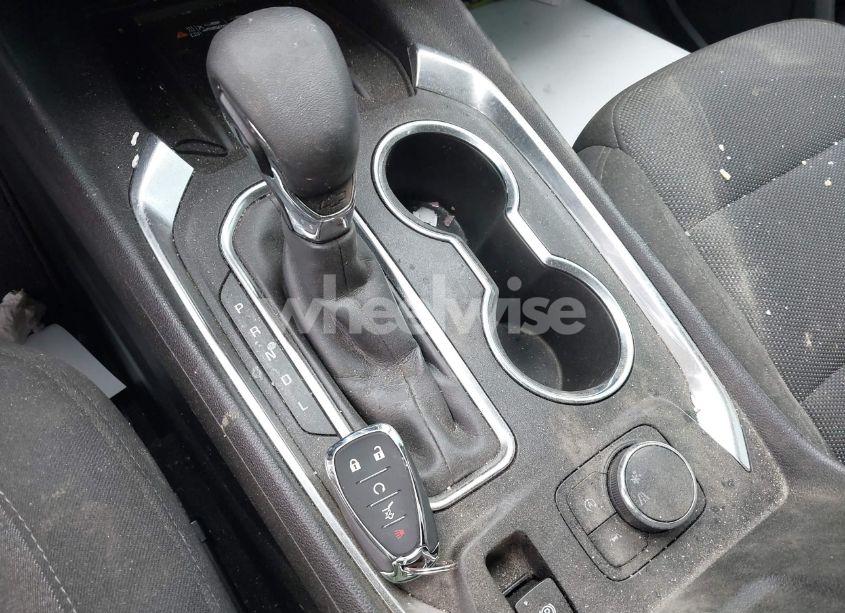 Photo 11 of 2022 Chevrolet Traverse FWD LT CLOTH (VIN 1GNERGKW6NJ106869)